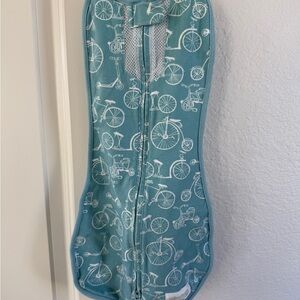 Woombie Air Bicycle Print Blue Swaddle 0-3 months